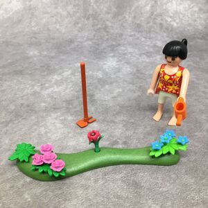 Playmobil Flower Garden, Watering Can, Figure, Grass Base - Roses have some wear